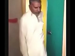 두 노인에 의해 엿 파키스탄 아줌마