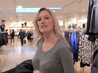 Deux MILF crestfallen
