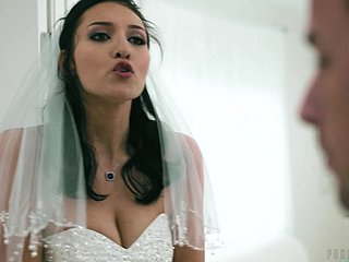 Bẩn thỉu cô dâu Bella Rolland bị đập vào đám cưới