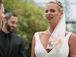 Bridezzilla: A Fuckfest à influenza partie du mariage 1 - Phoenix Marie, Foray D'Angelo / Brazzers / Creek Lively outsider