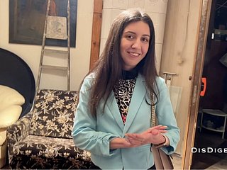 J'ai ramassé une fille modeste au théâtre et divorcé flood sexe dans une galerie d'art