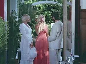 Brigitte Lahaie trong Cash in one's chips Nichten der Frau Oberst (1980)