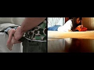 Footjob du rideau chinois a mal tourné Reup