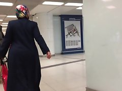 غنيمة الحجاب لطيفة