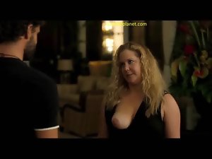 Amy Schumer Adegan Bugil Di menyambar Cagoule ScandalPlanet.Com